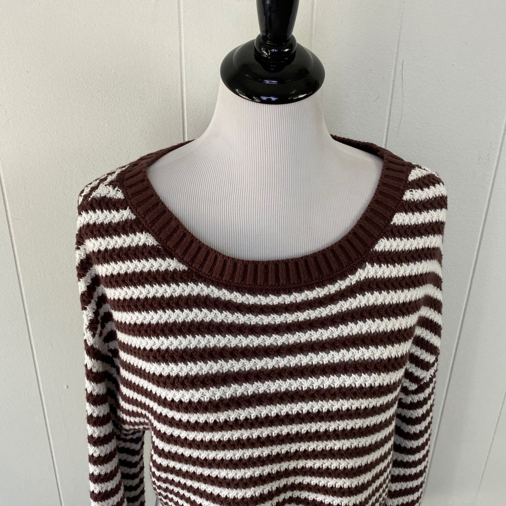 Your Favorite by PacSun sz S Brown White Striped Cropped Scalloped Hem Sweater - Picture 9 of 11